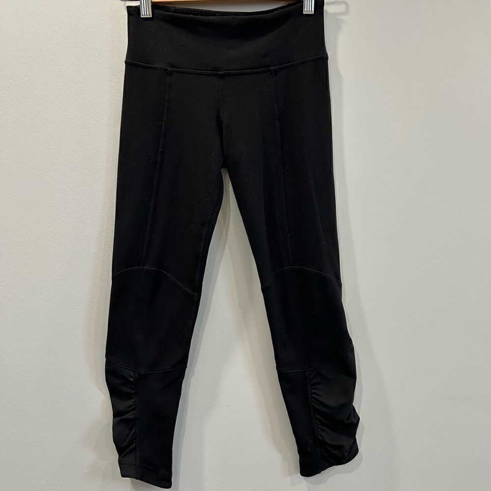 Lululemon Black Cropped Leggings 
